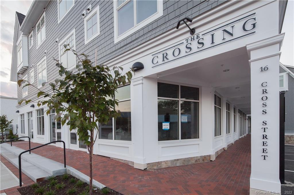 Photo 1 of 16 Cross Street 206, New Canaan, Connecticut, $4,300, Web #: 170303530
