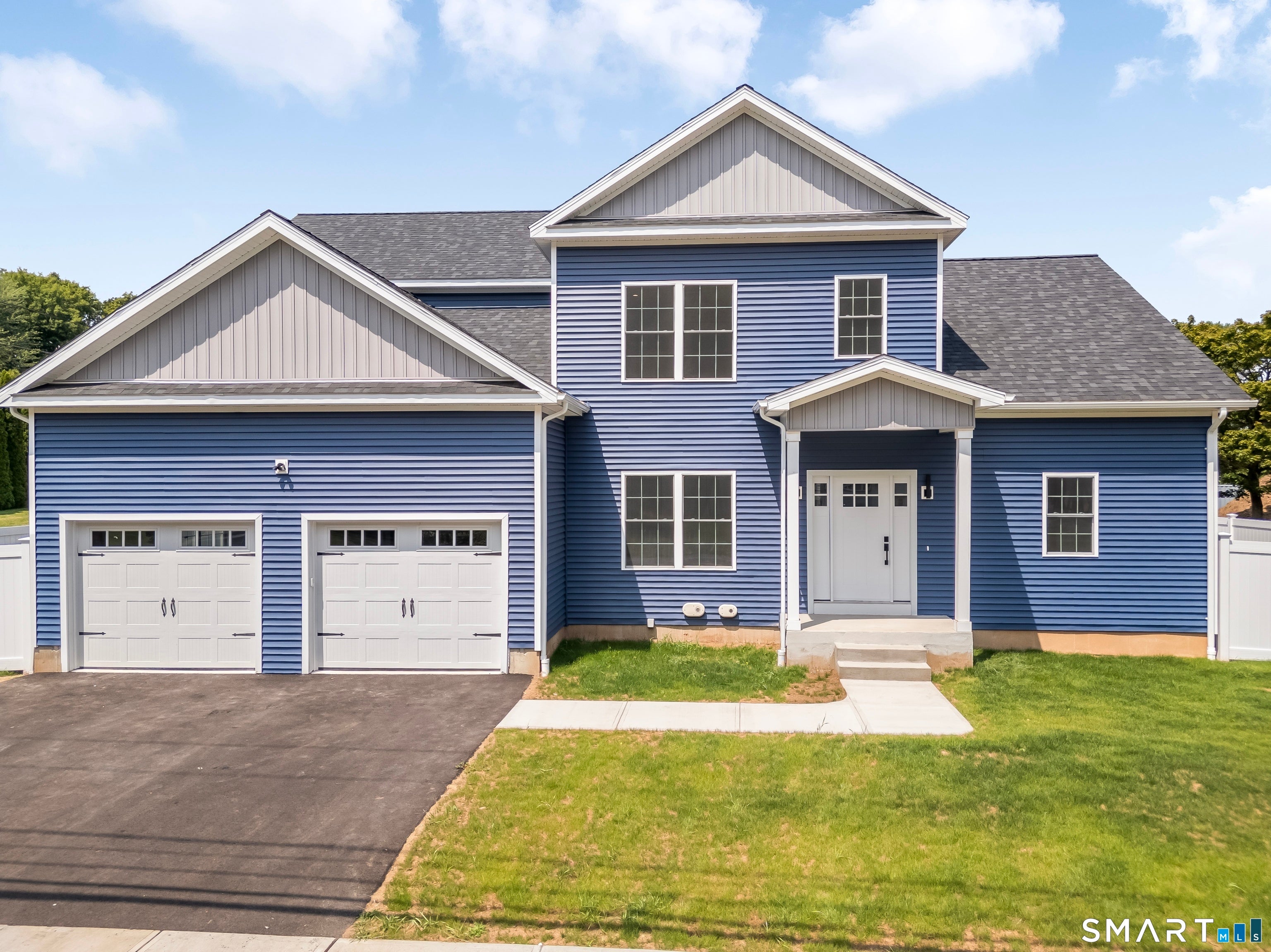 170 Bee Street
