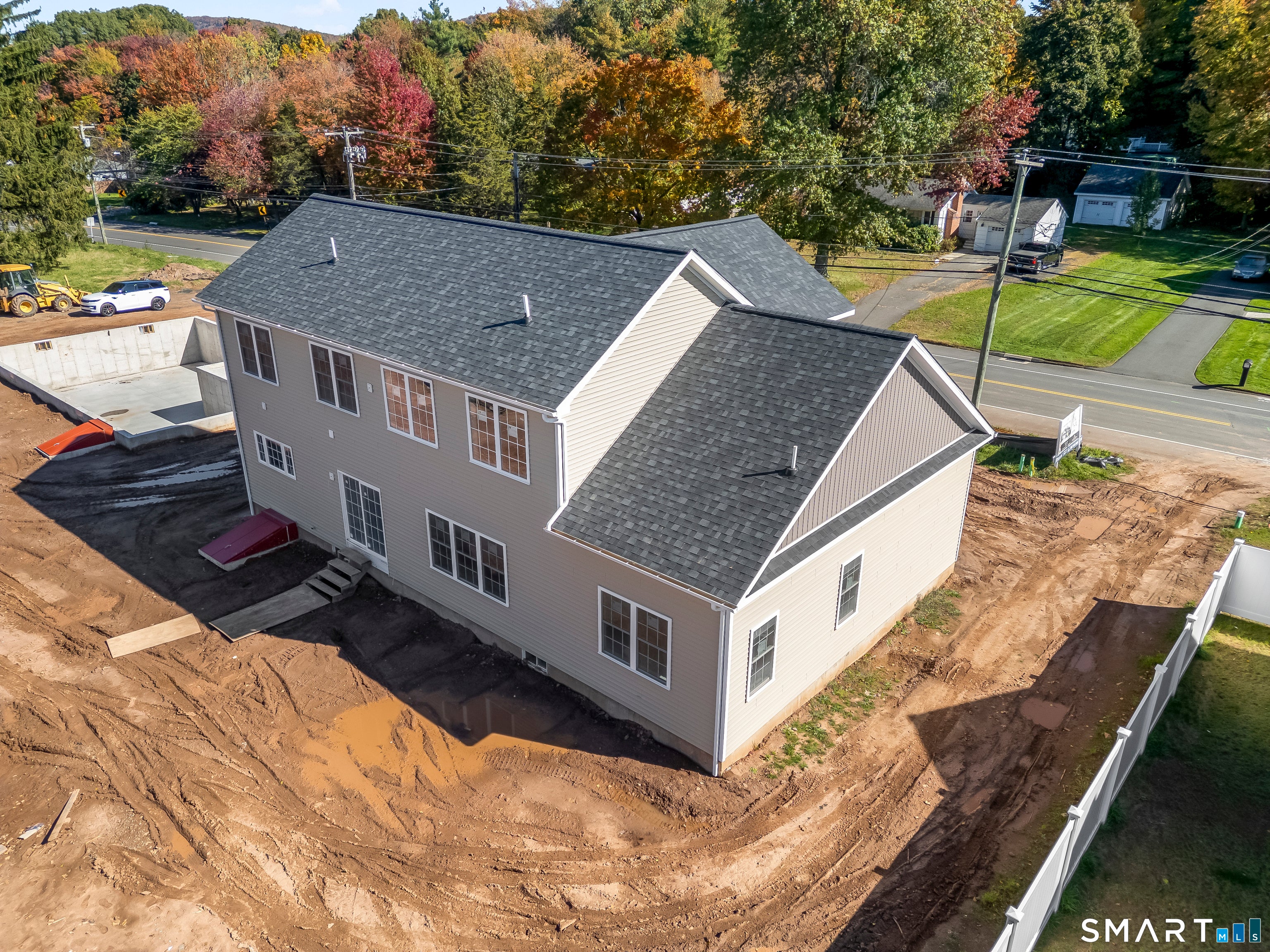 170 Bee Street