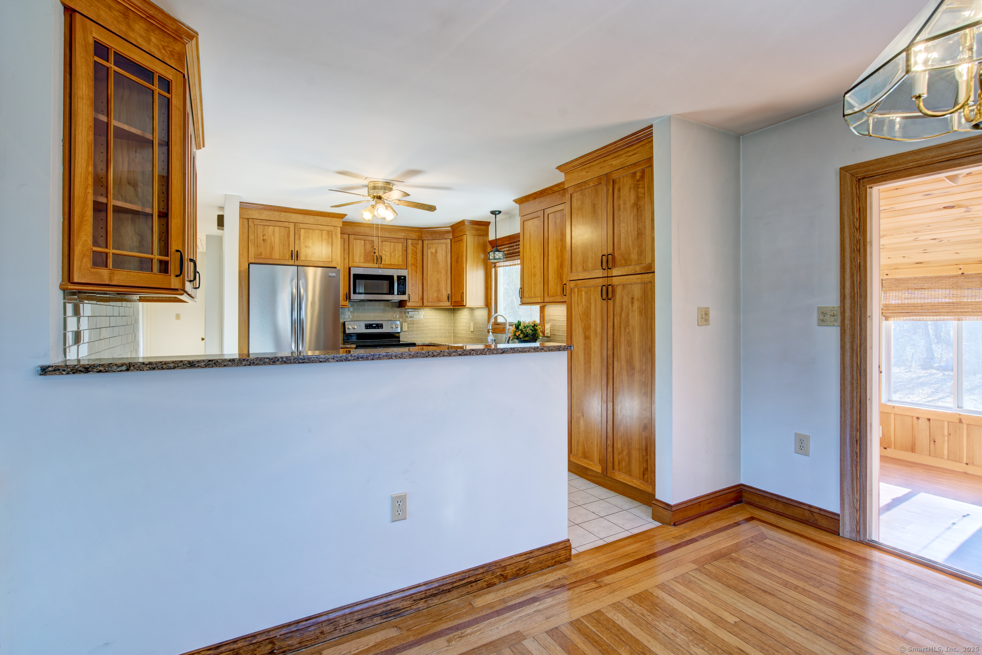 44 Walnut Hill Road, East Lyme, Connecticut image 13