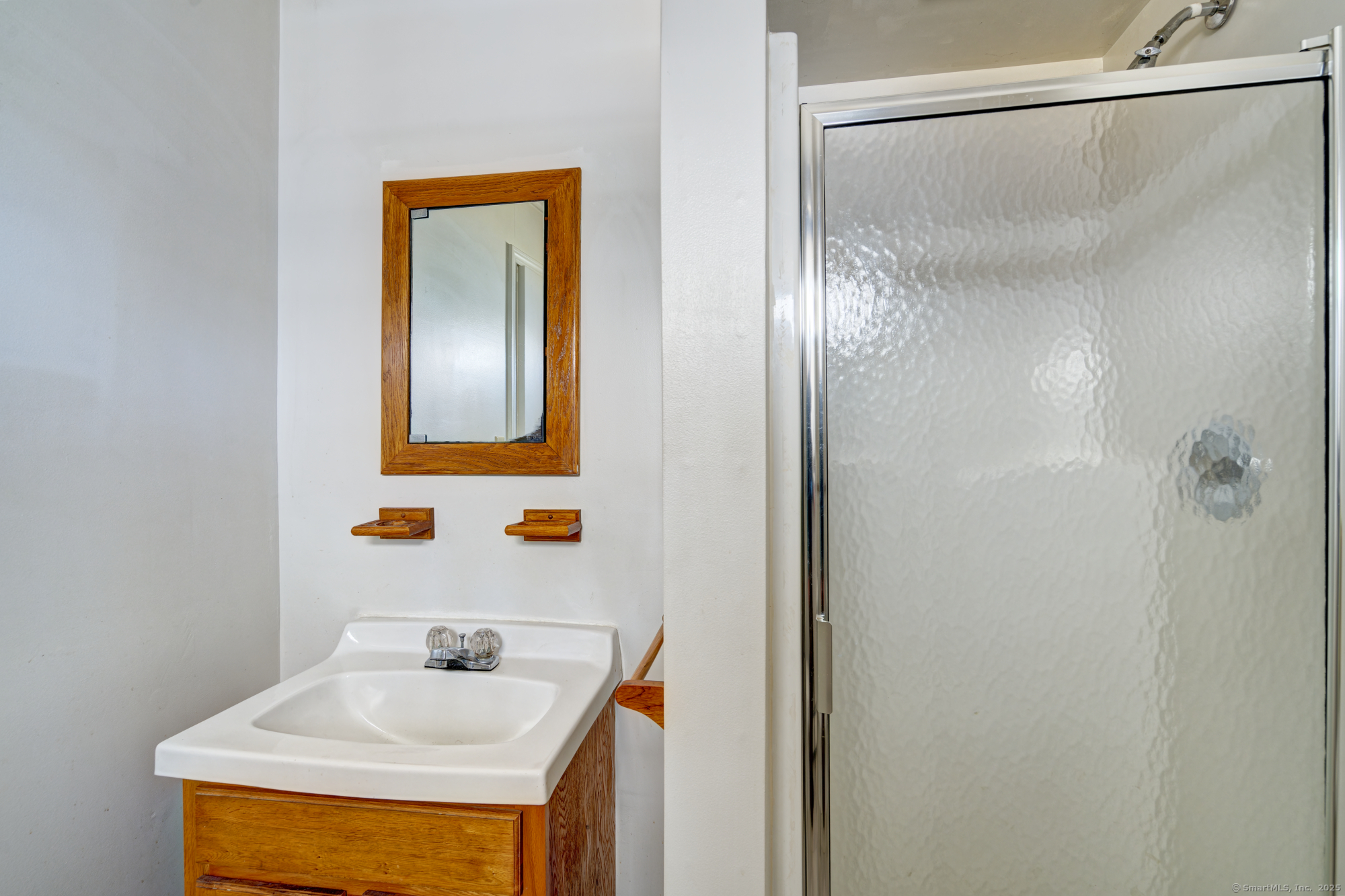 44 Walnut Hill Road, East Lyme, Connecticut image 34