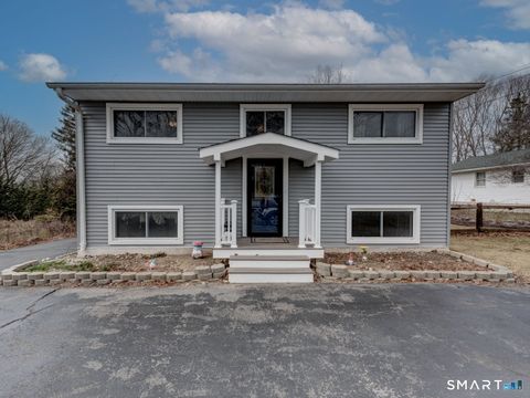 Homes For Sale - 335 Cow Hill Road<br/> Groton, CT 06355