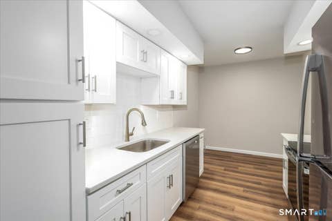 Tiny photo for 7 Tara Drive #7, Brookfield, CT 06804 (MLS # 24201373)