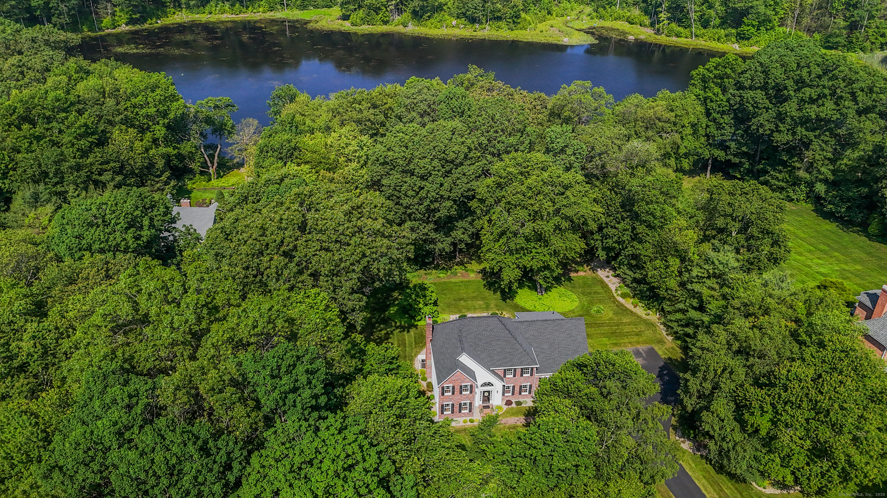 87 Falcon Crest Road