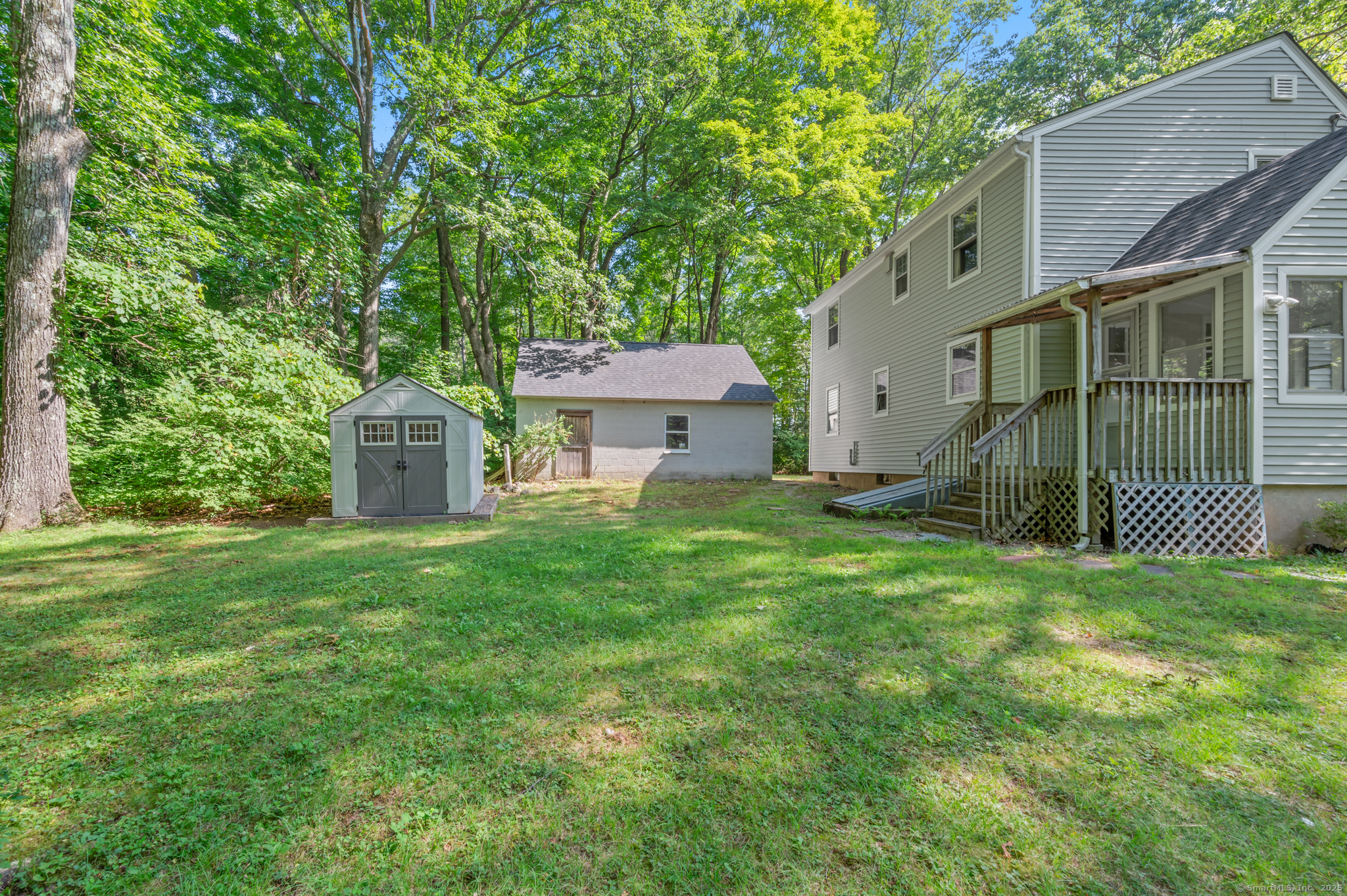 381 Bell Street
