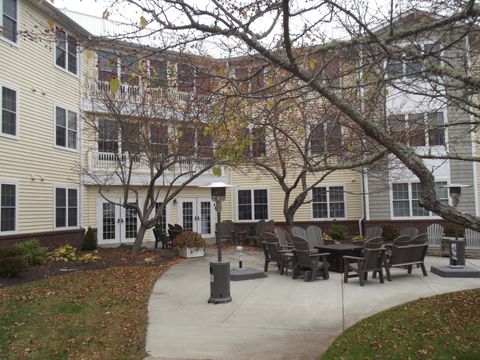 2590 Gold Star Highway APT 210 Groton CT 06355