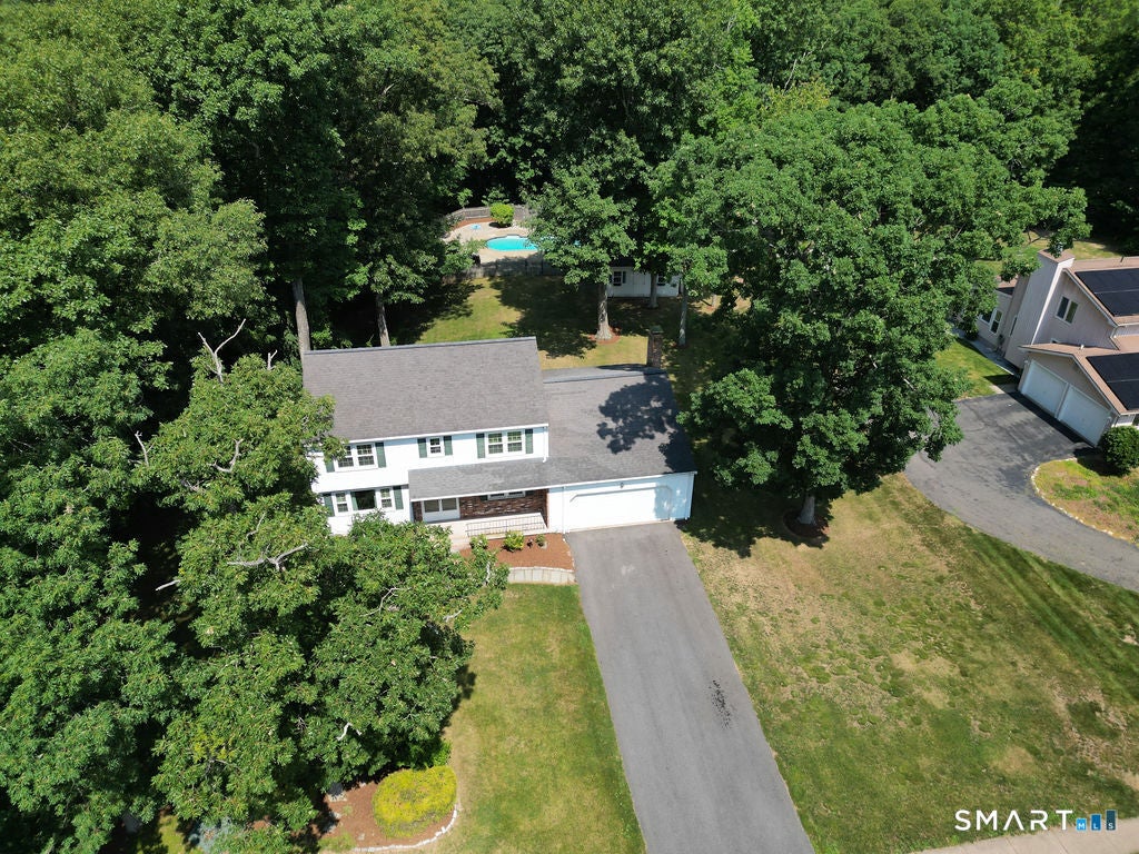 305 Eastbury Hill Road