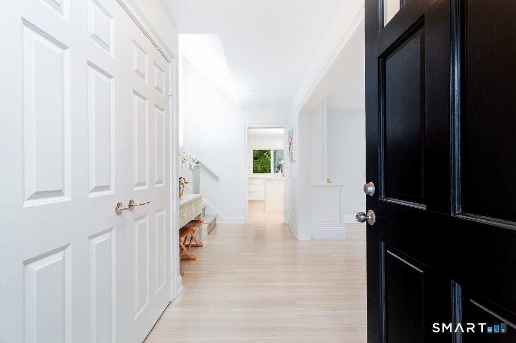 18 Shady Brook Lane