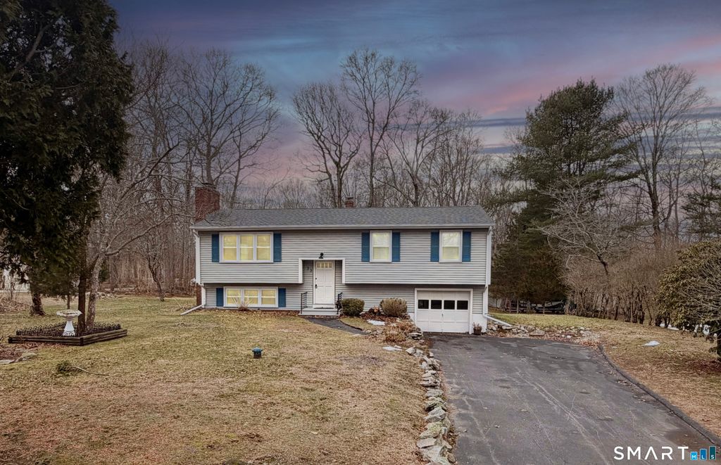 Photo of 33 Forest Avenue, Groton, CT 06355 (MLS # 24159425)