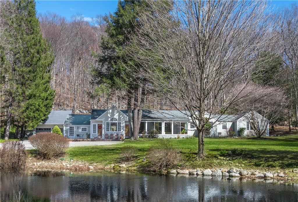 Photo 1 of 7 Valley Lane, New Canaan, Connecticut, $1,050,000, Web #: 99178729