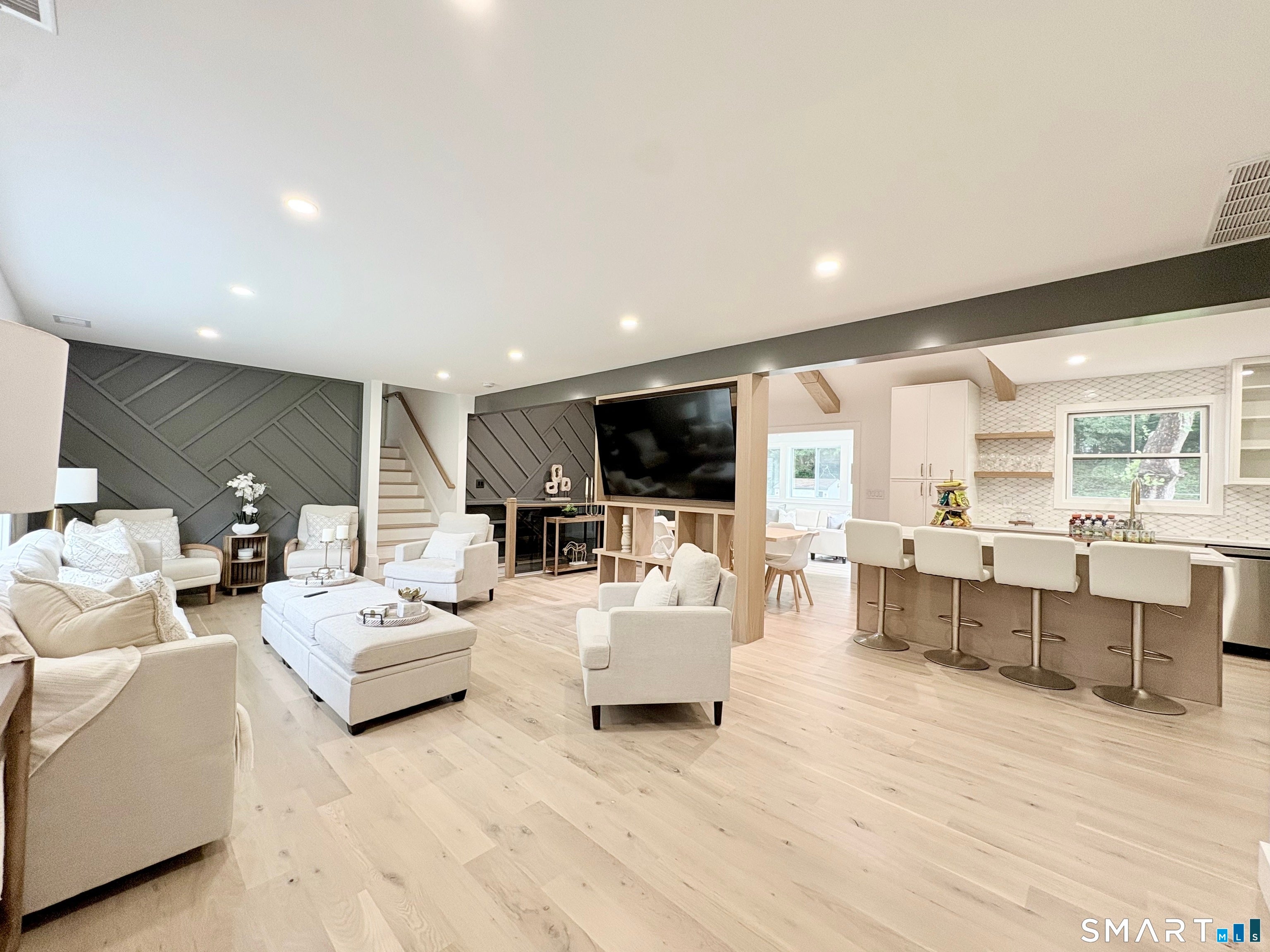 33 Manor Drive