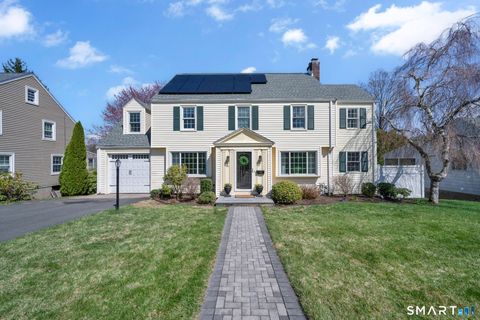 Photo of 6 Paxton Road, West Hartford, CT 06107 (MLS # 24162342)