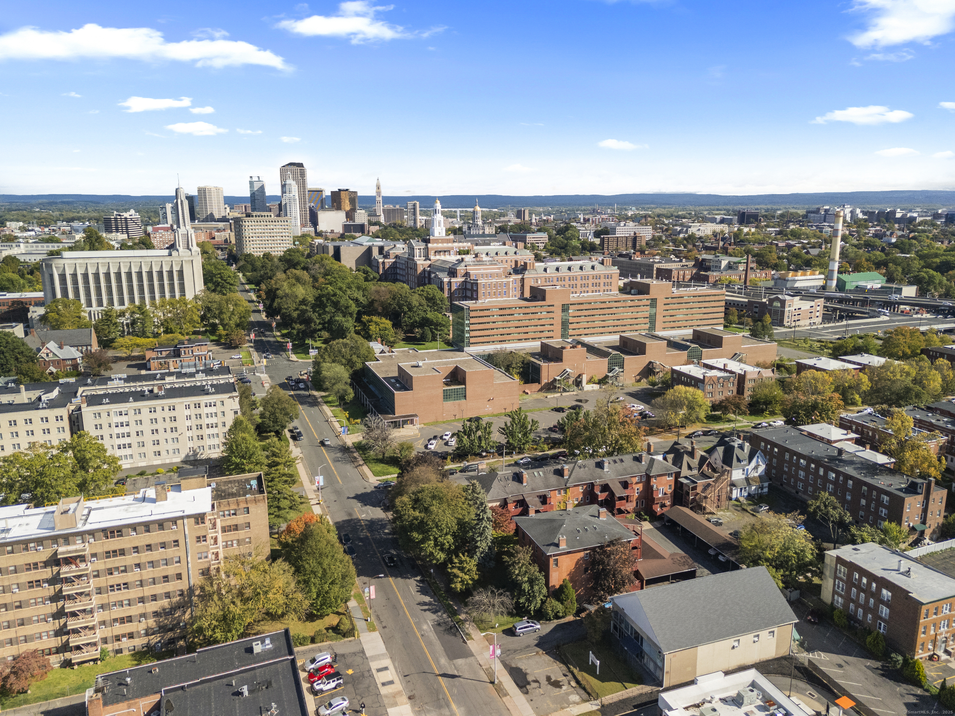 237 Farmington Avenue B