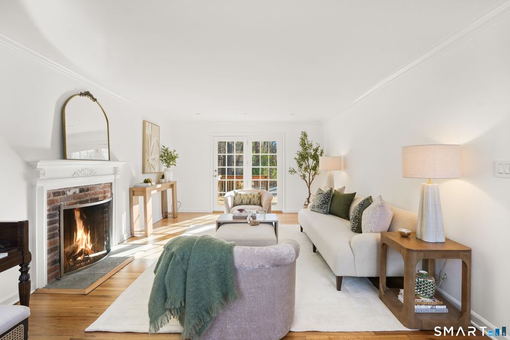 Photo of 5 Gray Squirrel Drive, Norwalk, CT 06850 (MLS # 24121597)