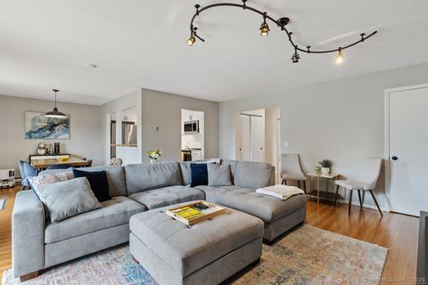 MLS: 24096472