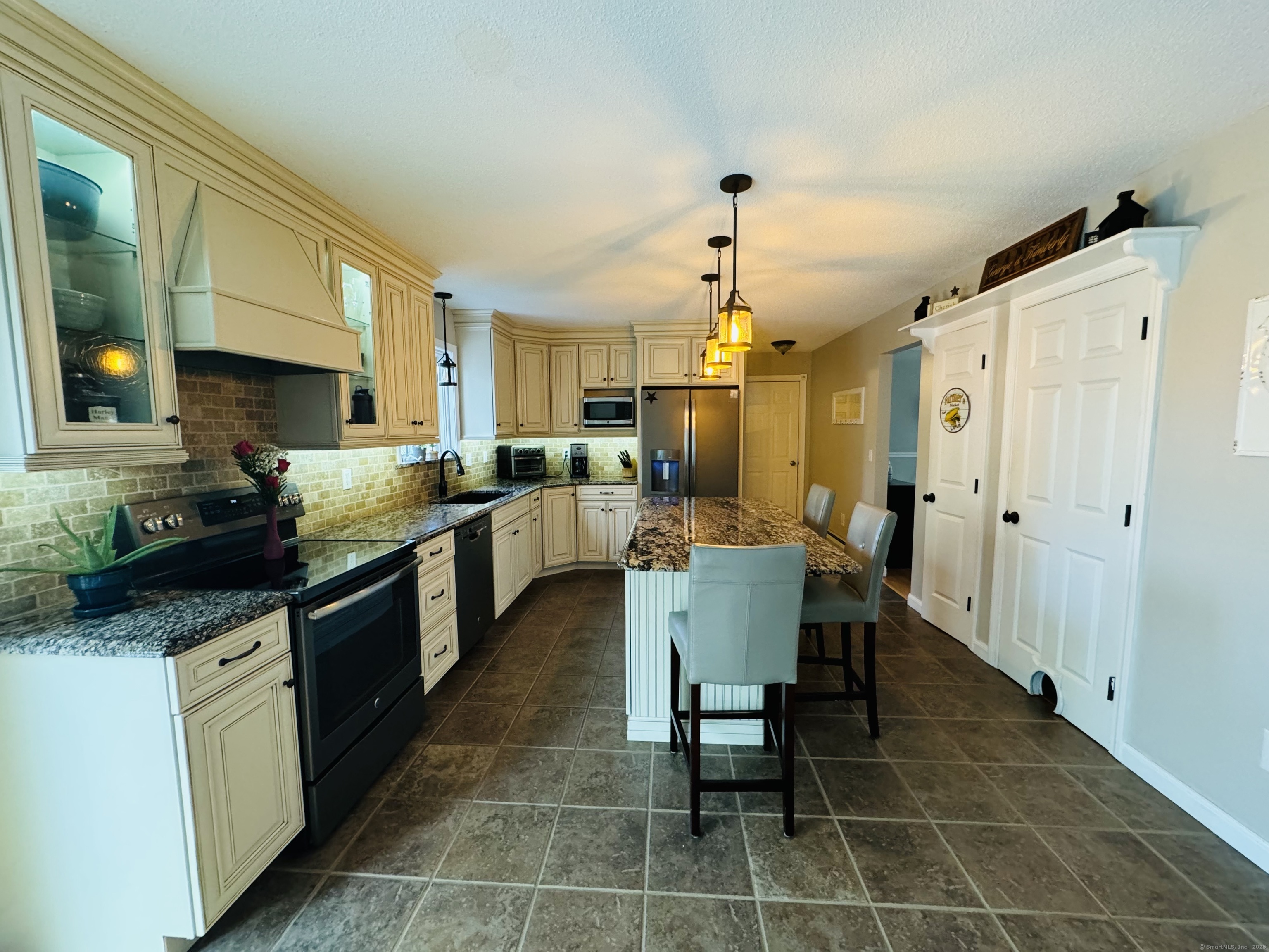11 Huntington Drive, Plainfield, Connecticut image 13