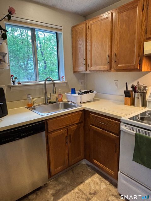 Tiny photo for 151 Shelter Rock Road #46, Danbury, CT 06810 (MLS # 24170167)