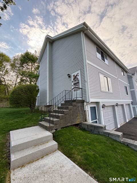 Photo of 151 Shelter Rock Road #46, Danbury, CT 06810 (MLS # 24170167)