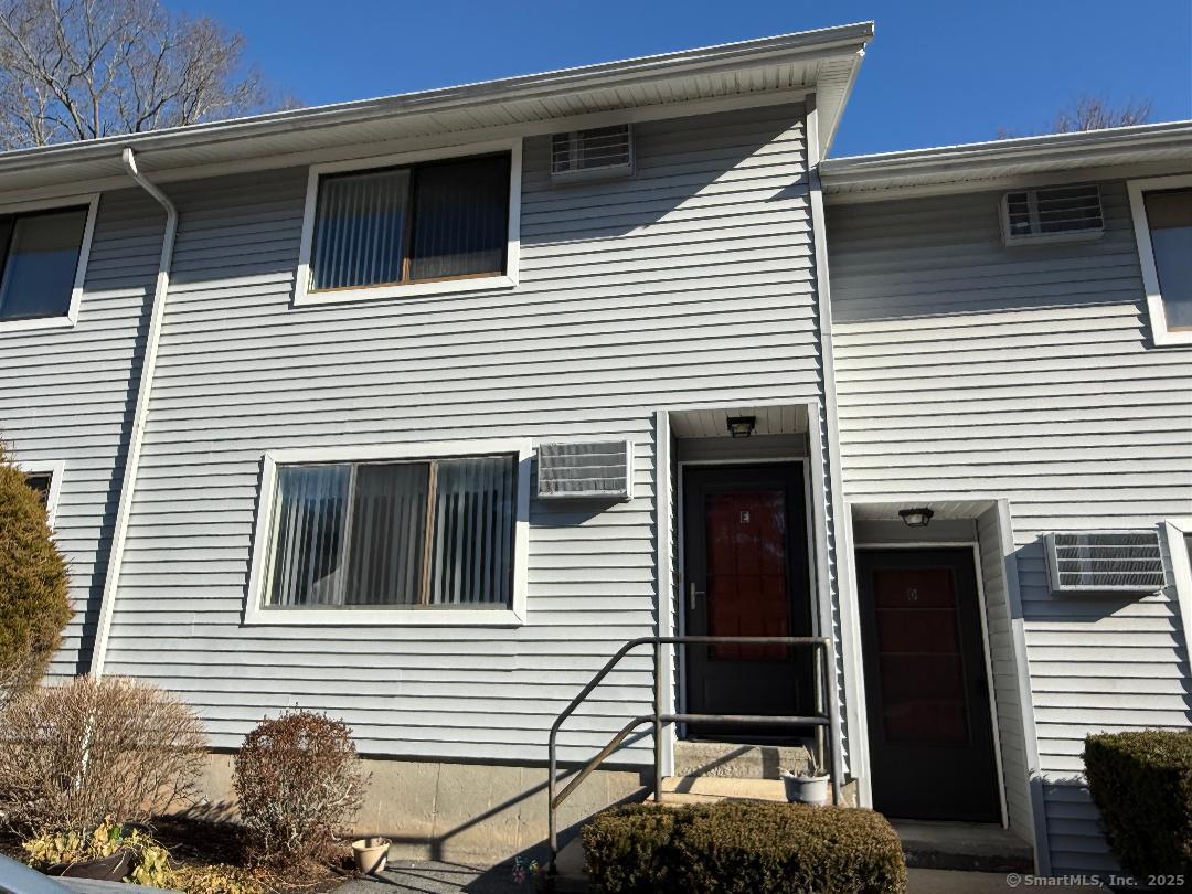 300 Meridian Street #E, Groton, Connecticut image 1