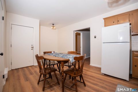 31 Hall Avenue Wallingford CT 06492