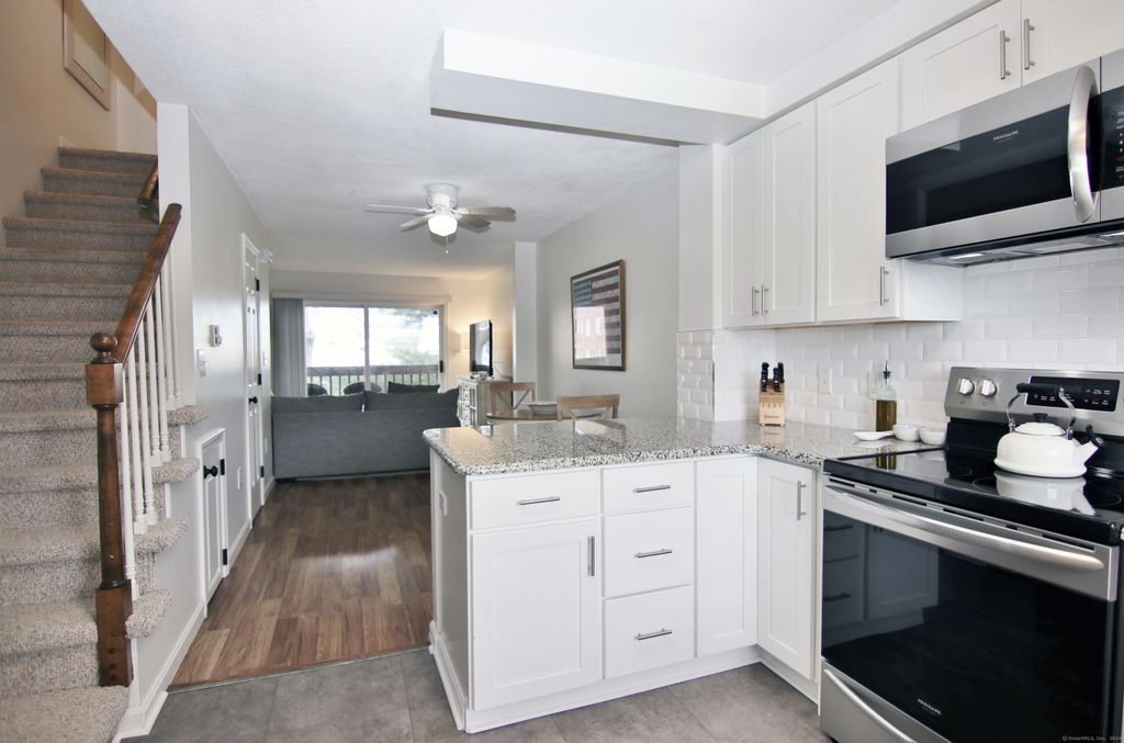 Photo of 256 Washington Boulevard #9, Stamford, CT 06902 (MLS # 24159258)