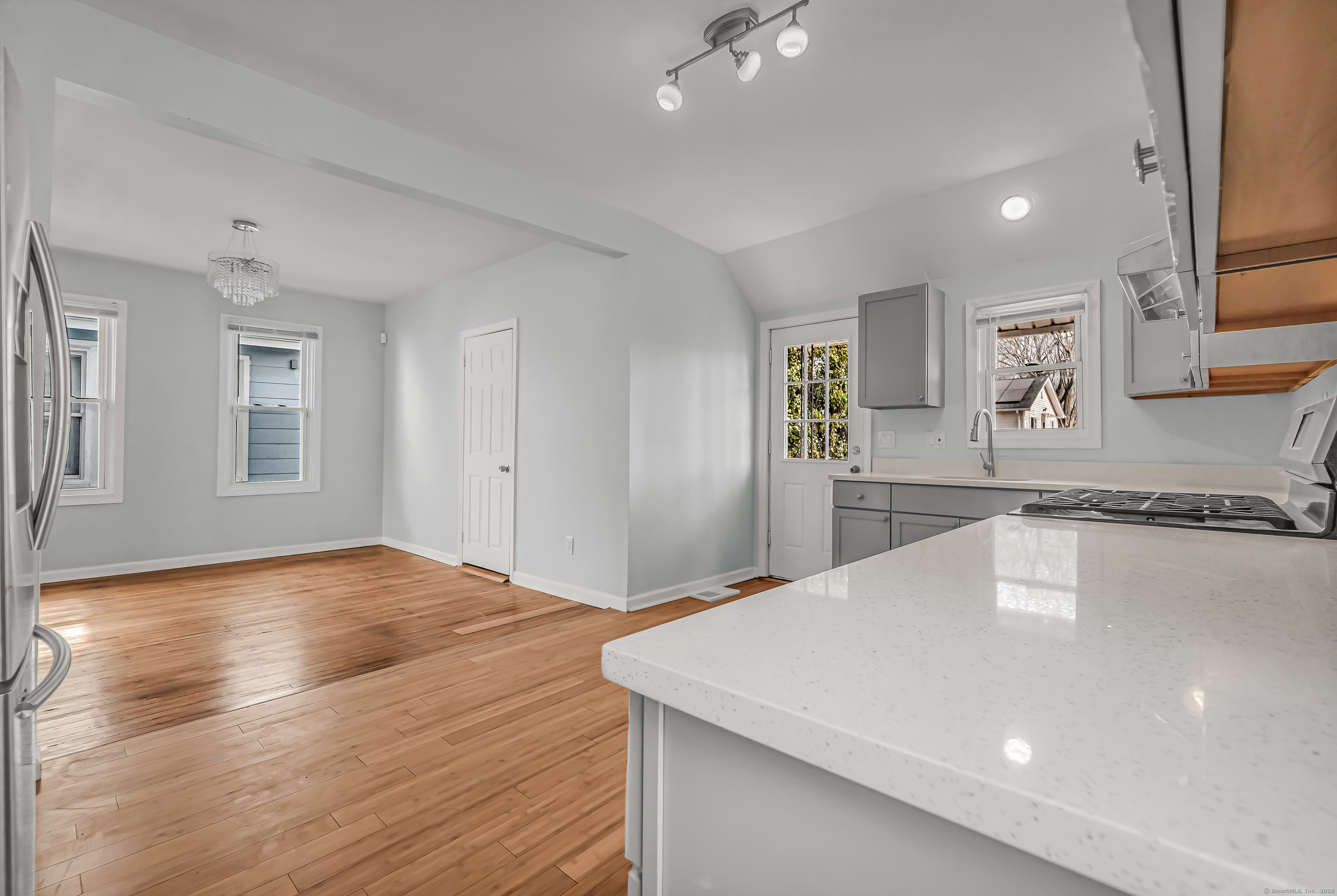 213 East Avenue, West Haven, Connecticut image 16