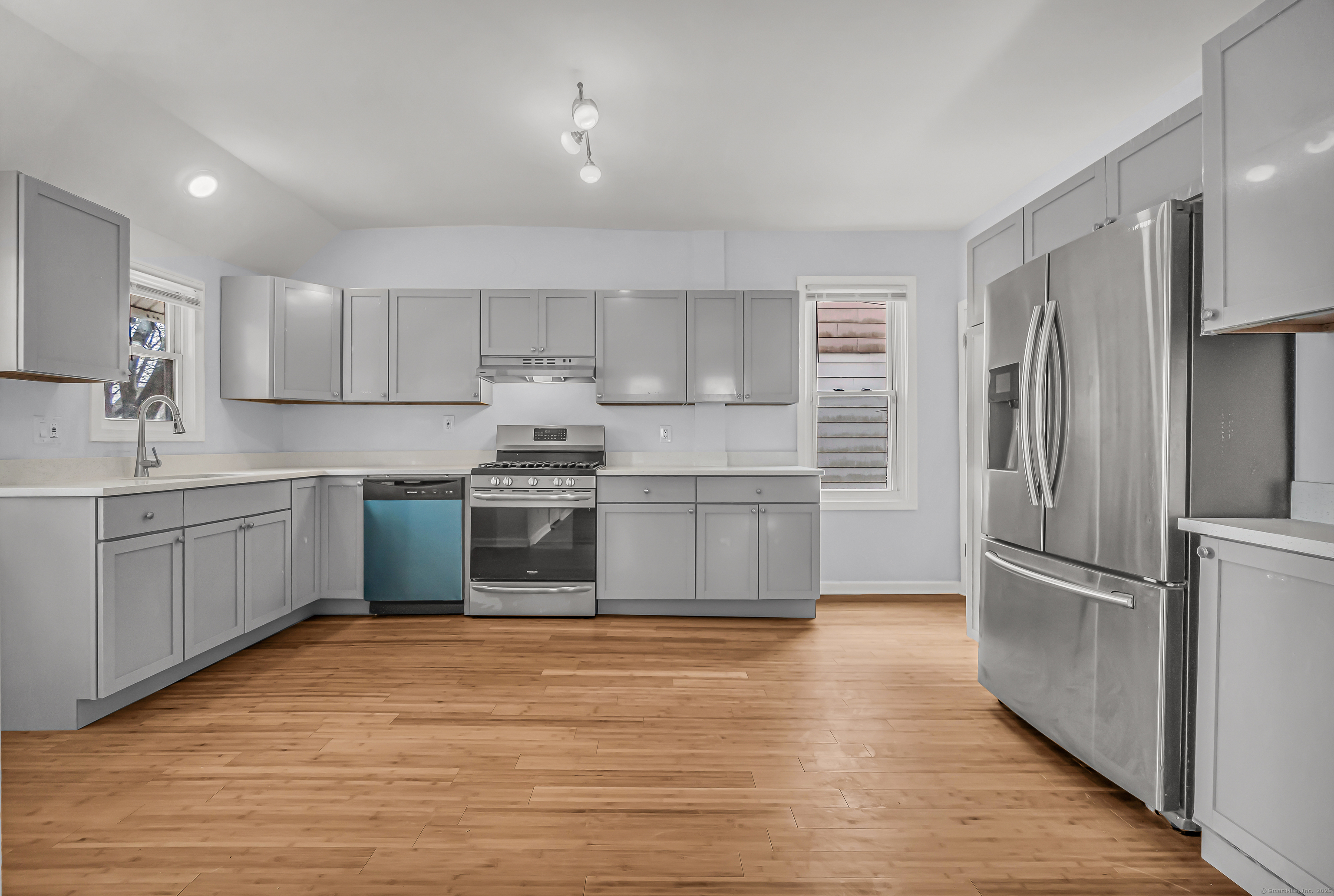 213 East Avenue, West Haven, Connecticut image 19