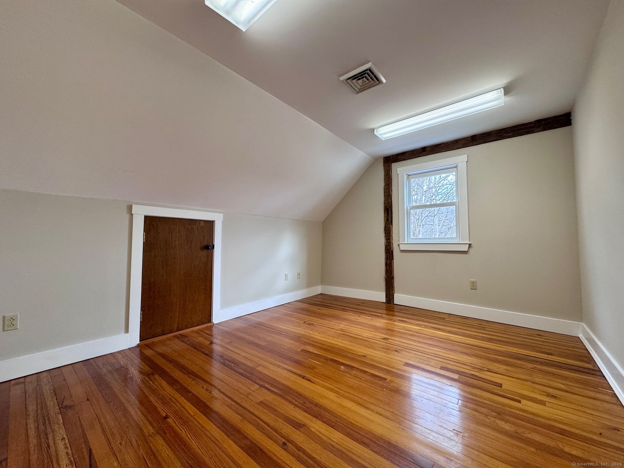 Canton, Connecticut 06019, United States, ,Residential,Active,43889