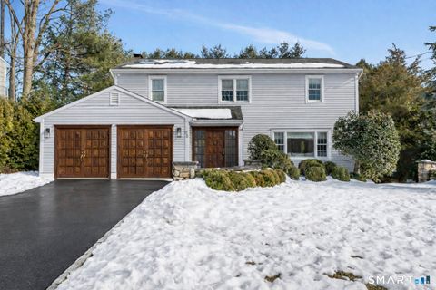 Homes For Sale - 98 Hillcrest Park Road<br/> Greenwich, CT 06807