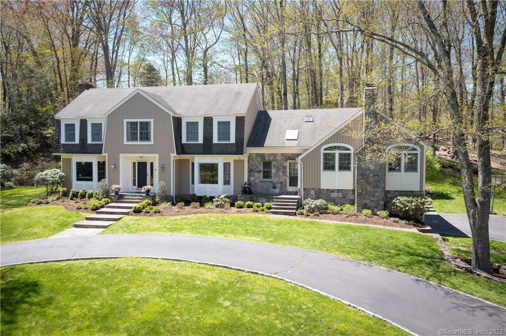 Photo 1 of 17 Apple Valley Road, Stamford, Connecticut, $1,190,000, Web #: 170490341