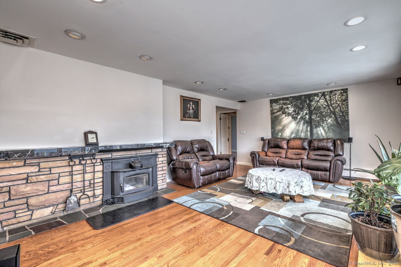815 Tall Timber Road, Orange, Connecticut image 13