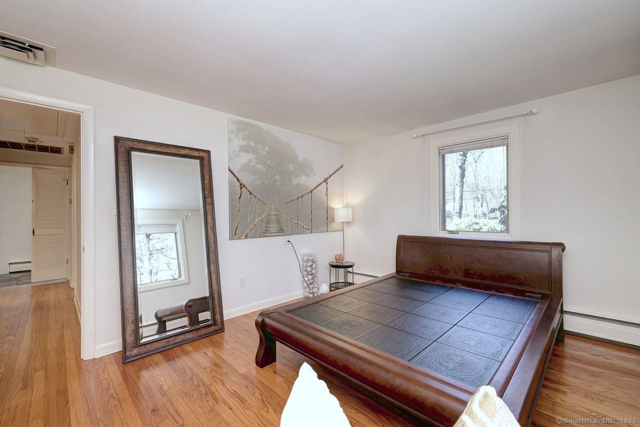 815 Tall Timber Road, Orange, Connecticut image 32