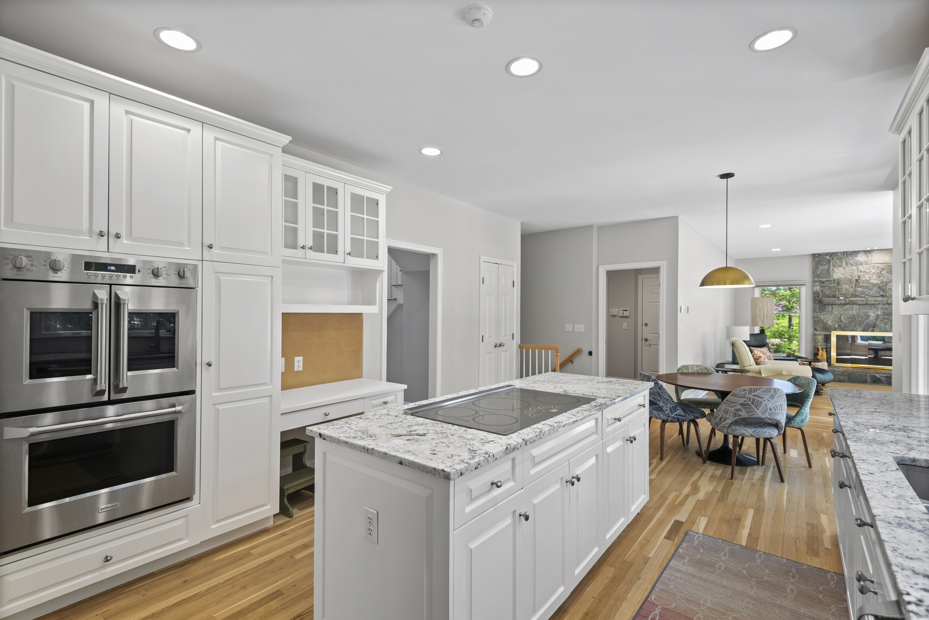 99 Woodland Road, New Canaan, Connecticut image 9