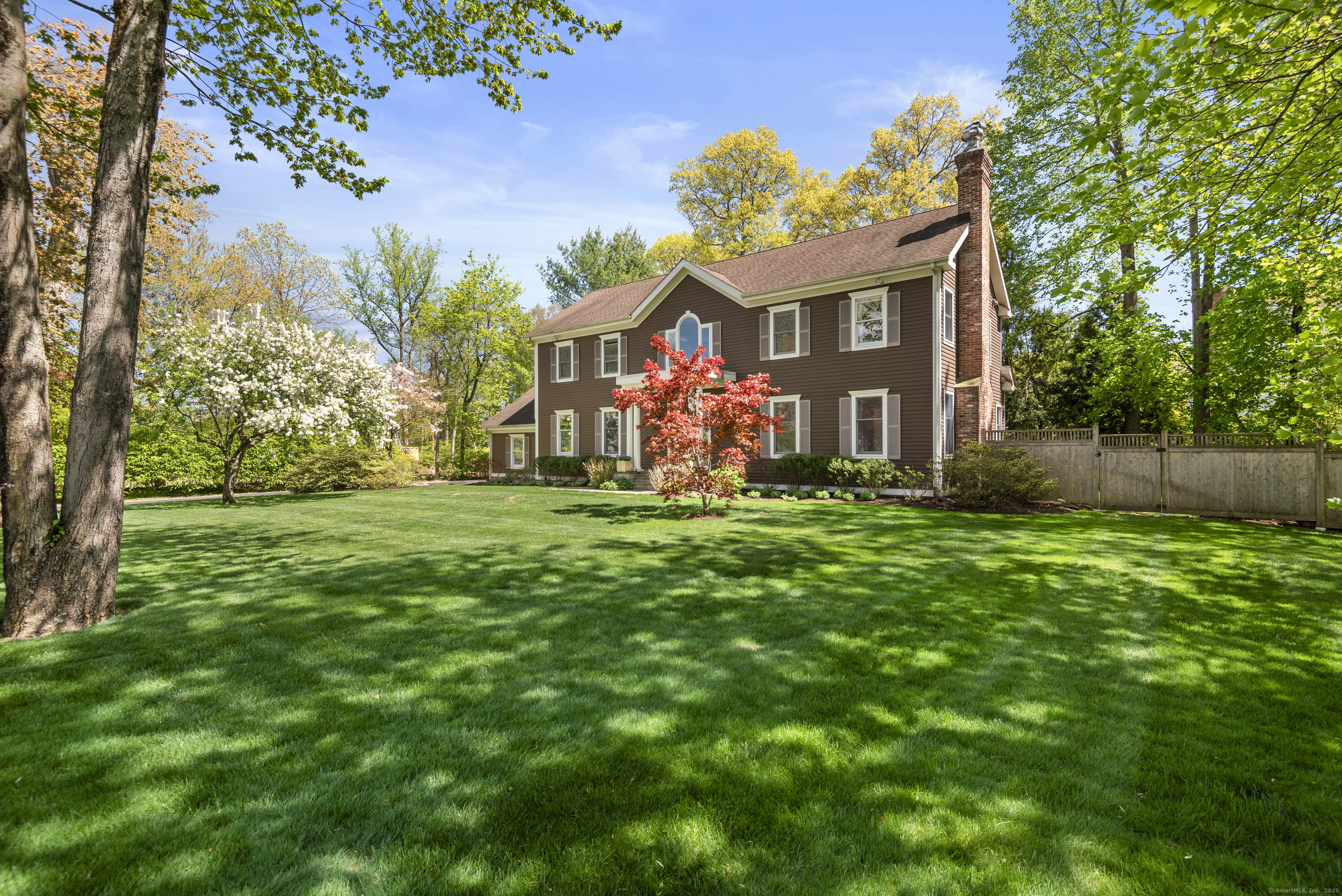 99 Woodland Road, New Canaan, Connecticut image 2