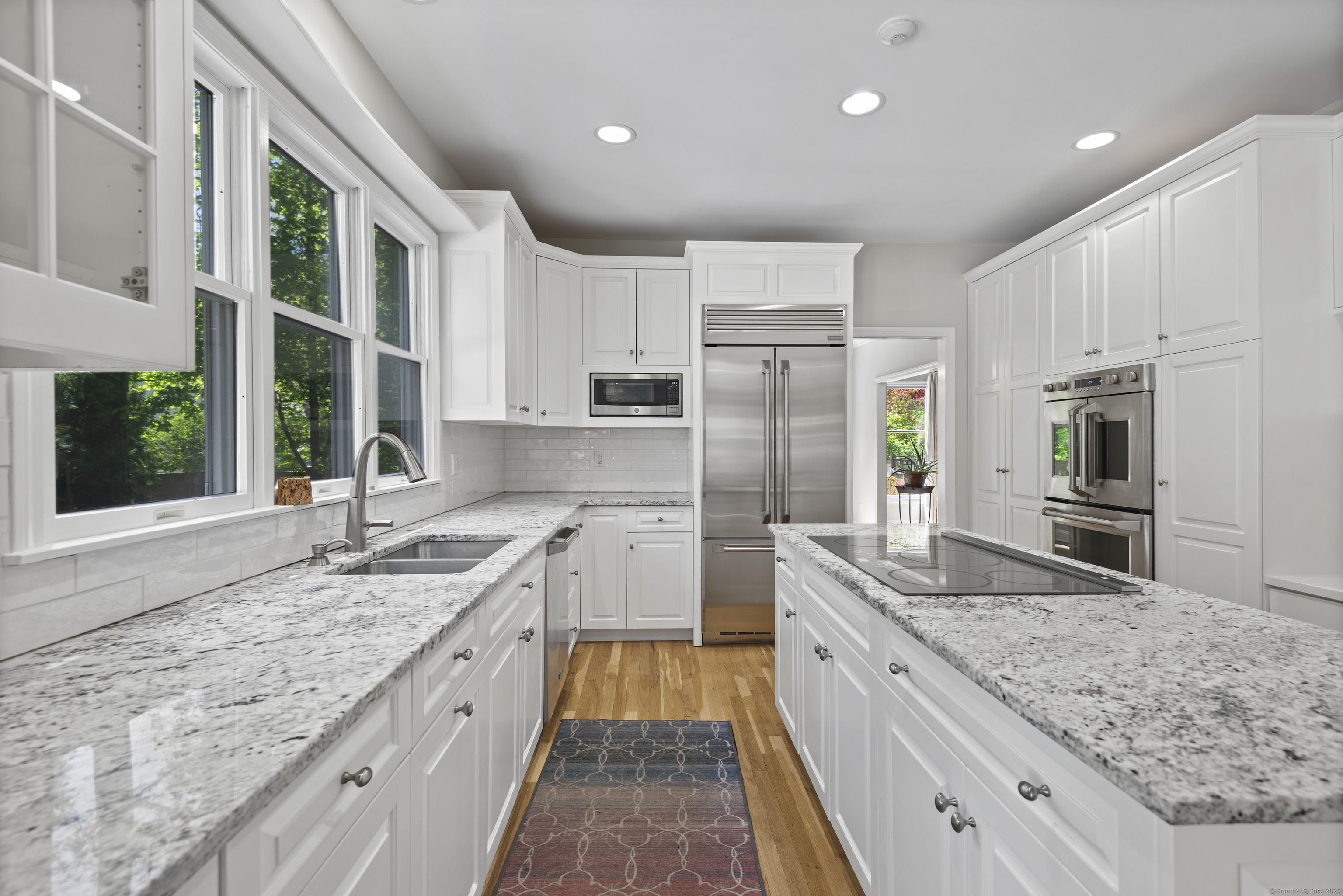 99 Woodland Road, New Canaan, Connecticut image 11