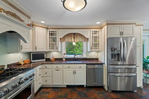 Tiny photo for 634 Cornwall Avenue, Cheshire, CT 06410 (MLS # 24135912)
