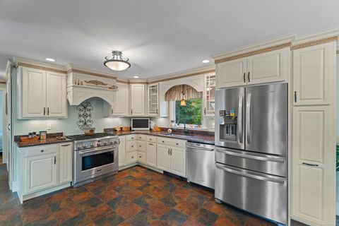 Tiny photo for 634 Cornwall Avenue, Cheshire, CT 06410 (MLS # 24135912)