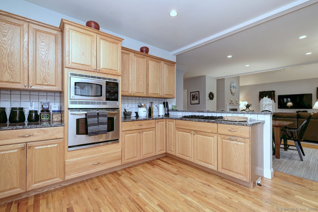 326 Spruce Hill Drive #326, Oxford, Connecticut image 12