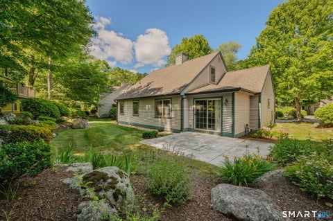 Tiny photo for 4 Bittersweet Lane #4, East Lyme, CT 06357 (MLS # 24184757)