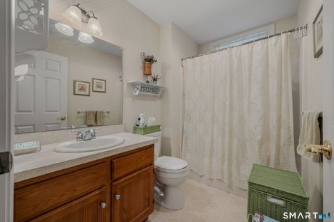 Tiny photo for 4 Bittersweet Lane #4, East Lyme, CT 06357 (MLS # 24184757)