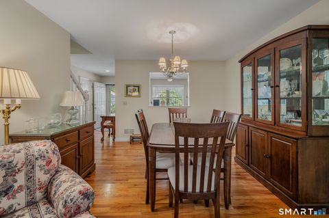 Tiny photo for 4 Bittersweet Lane #4, East Lyme, CT 06357 (MLS # 24184757)