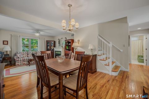 Tiny photo for 4 Bittersweet Lane #4, East Lyme, CT 06357 (MLS # 24184757)