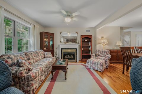 Tiny photo for 4 Bittersweet Lane #4, East Lyme, CT 06357 (MLS # 24184757)