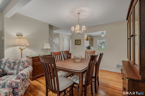 Tiny photo for 4 Bittersweet Lane #4, East Lyme, CT 06357 (MLS # 24184757)