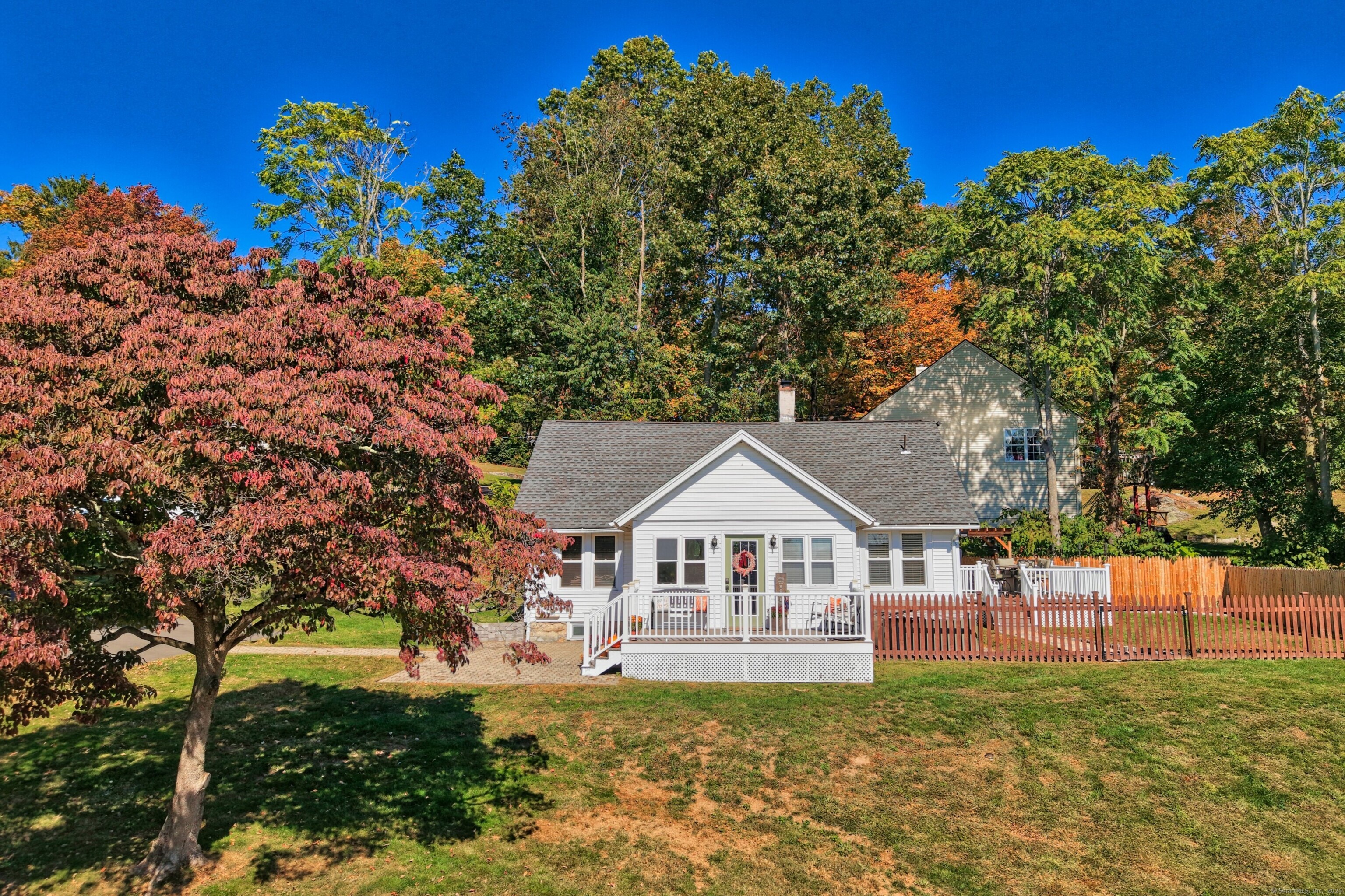 127 Sunnyside Avenue