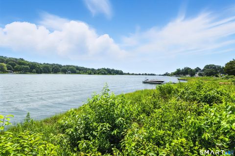 82 Cove Road Stonington CT 06378