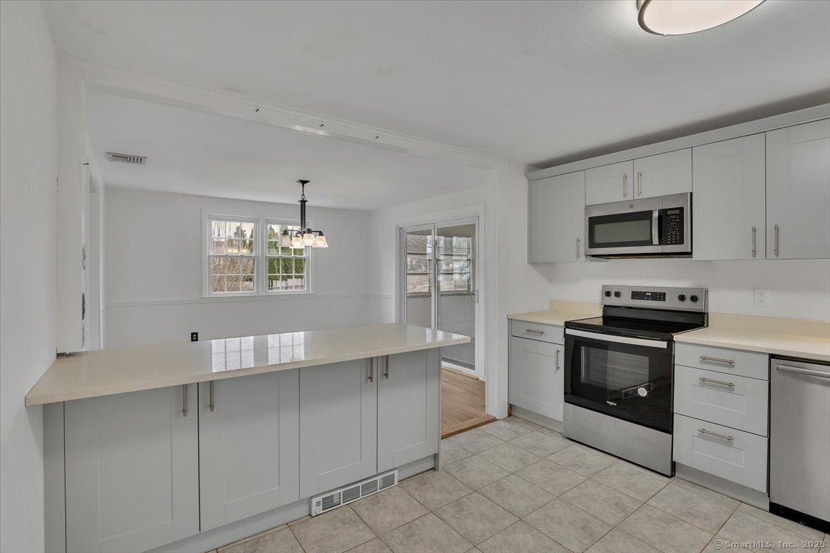 37 Trivet Lane, Wethersfield, Connecticut image 7