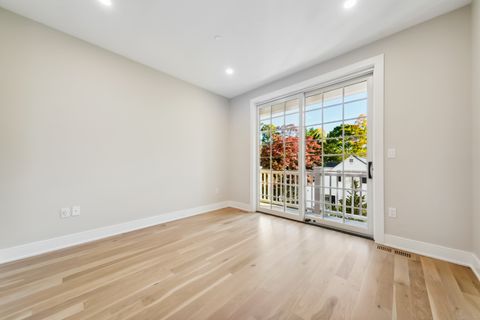 Tiny photo for 8 Husted Lane #1D, New Canaan, CT 06840 (MLS # 24144263)