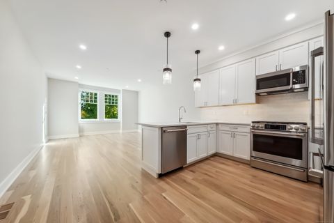 Tiny photo for 8 Husted Lane #1D, New Canaan, CT 06840 (MLS # 24144263)