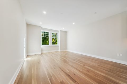 Tiny photo for 8 Husted Lane #1D, New Canaan, CT 06840 (MLS # 24144263)